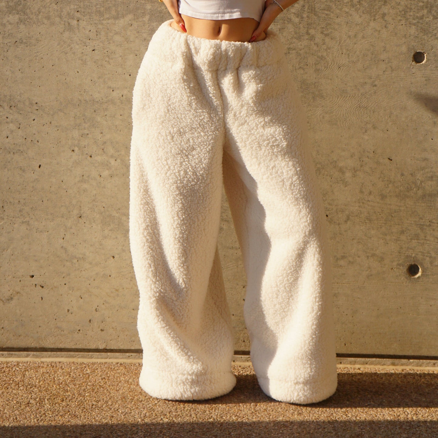 Homebody Full Sherpa Sweatpants - White - Size S