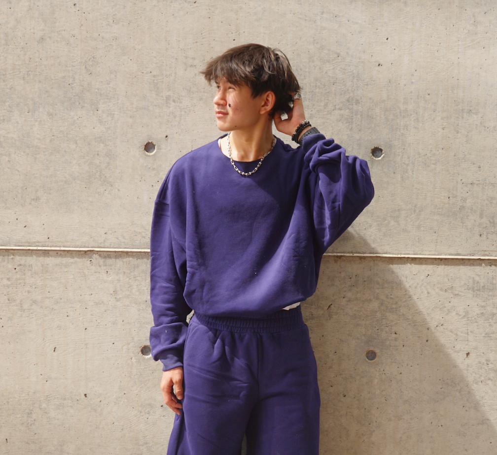 Essential Crewneck Sweatshirt- SIZE S